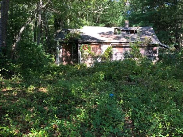 149 Pinecrest Beach Drive, East Falmouth, MA 02536