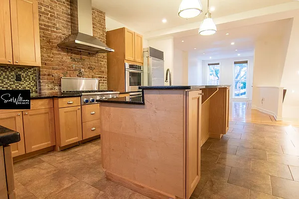 Rented by Scott Williams Realty LLC | media 48