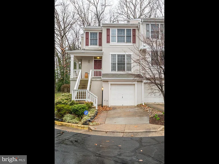 11300 Fairwind Way — Photo 4