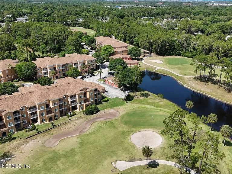 540 Florida Club Blvd #306 — Photo 35
