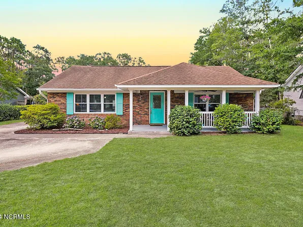 217 E 11th Street, Southport, NC 28461