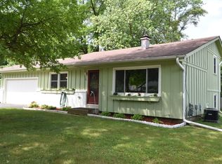 221 Edwards St, Dousman, WI 53118