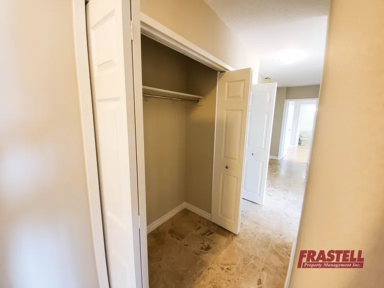 55 Erskine Ave — Photo 27