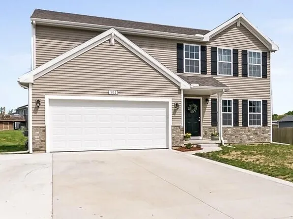 934 View Pointe Dr, Middleville, MI 49333