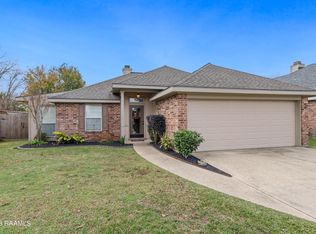 412 Burgess Dr, Broussard, LA 70518