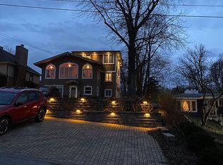 11 Shore Dr, Portage, IN 46368