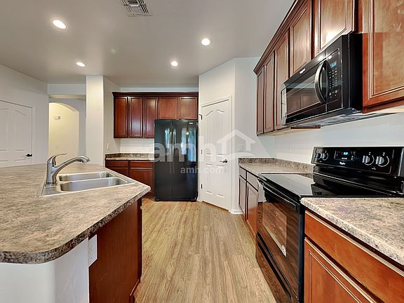 3rd image of 17578 W Ironwood St