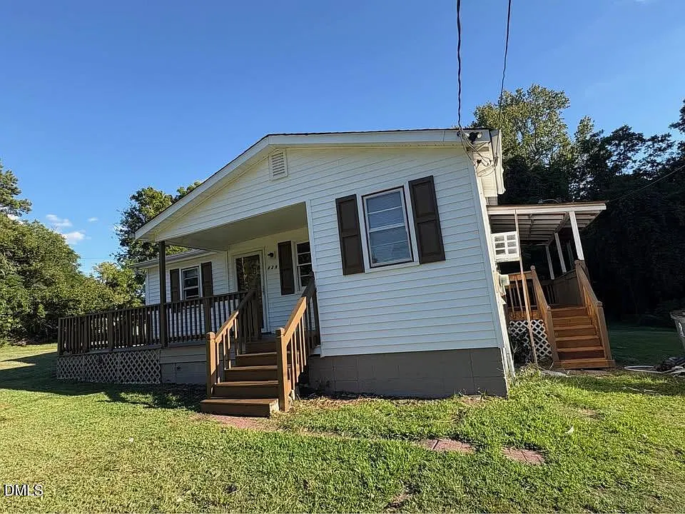 2 bed, 1.0 bath, 884 sqft, $1,400 — Photo 4