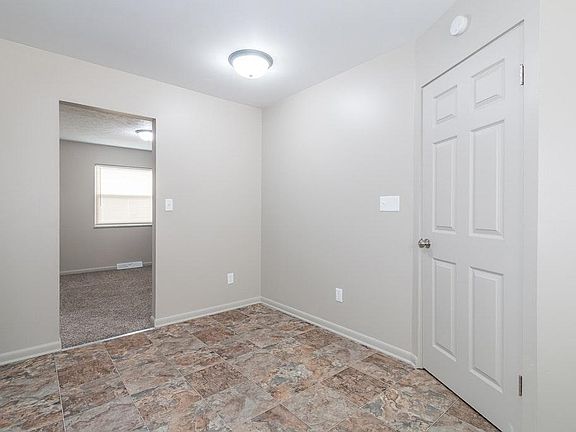 5th image of 1786 Cromwell Dr