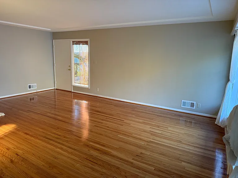 150 Acacia Ave — Photo 16