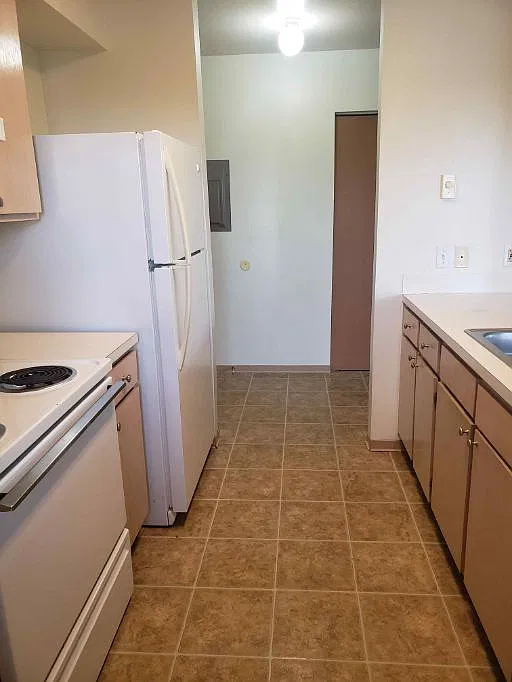 2 bed, 950 sqft, $1,400 — Photo 3