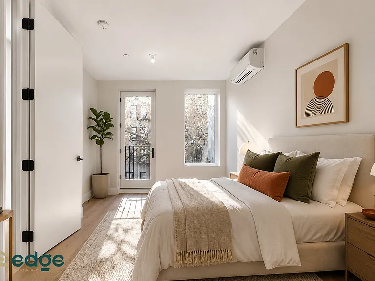 181 Dekalb Ave #2B — Photo 3