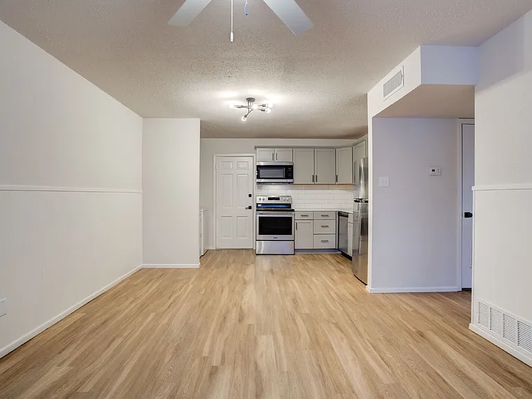 226 Hickory St #B — Photo 4