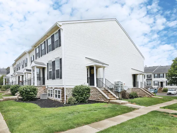 324 Lost River Dr, Blacklick, OH 43004