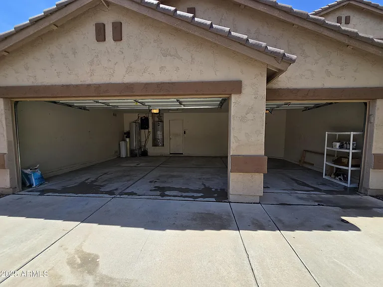 223 W Pelican Dr — Photo 29