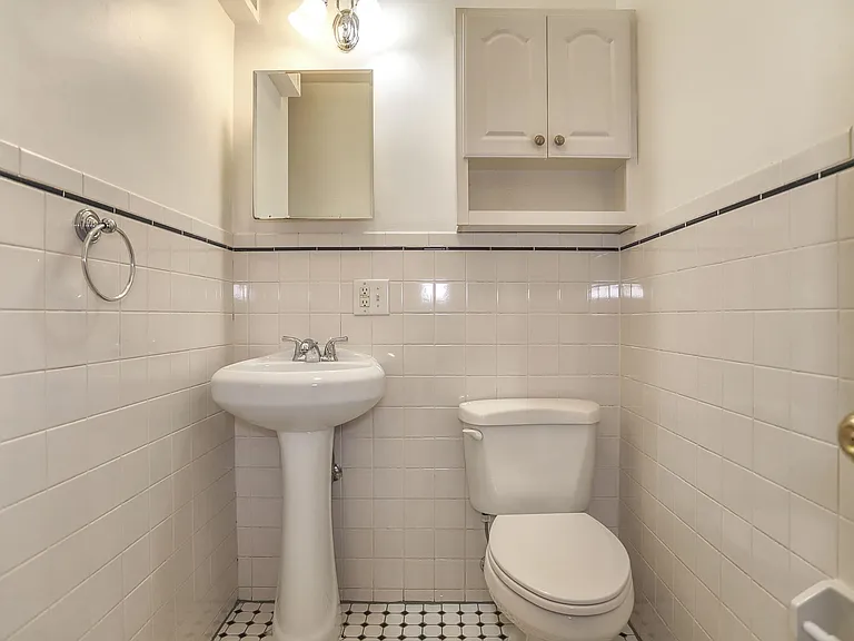 273 Webster Ave #3 — Photo 8