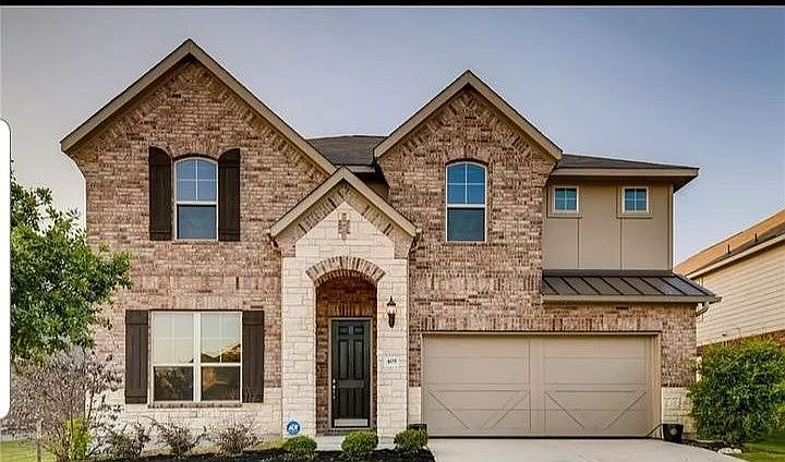 1st image of 405 Farm Creek Dr