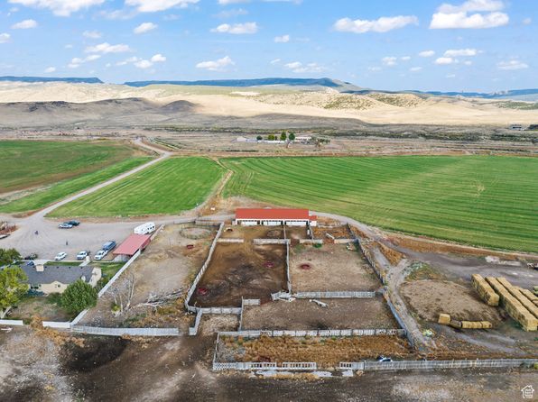 121 W Allen Ln, Antimony, UT 84712