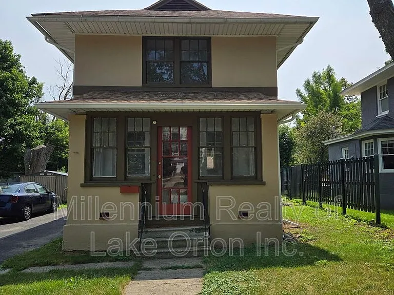 96 Oliver St — Photo 1
