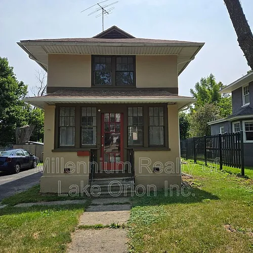 96 Oliver St Photo 1