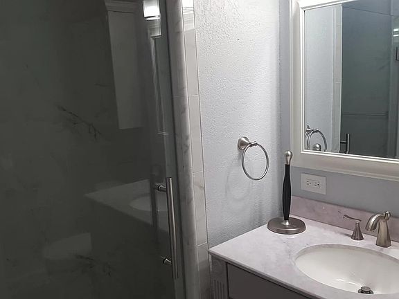 4th image of 15119 Union Ave Unit B