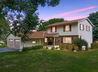 2409 Horizon Rd, Burnsville, MN 55337