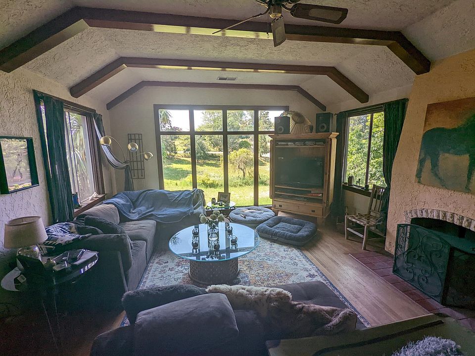 1st image of 8924 Poplar Ave