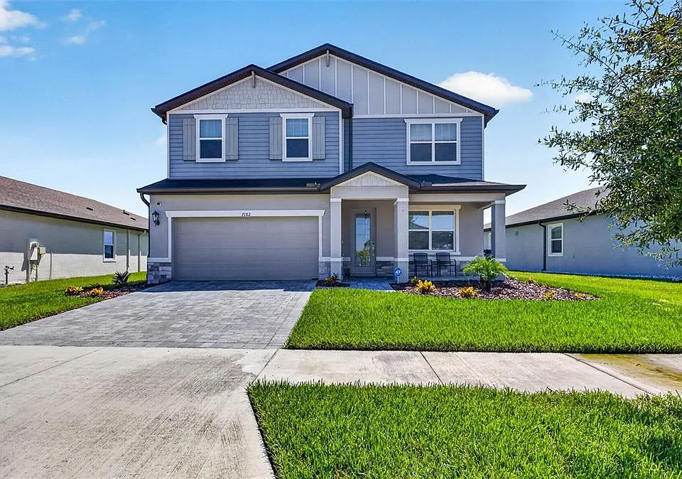 7182 Heron Walk Ln