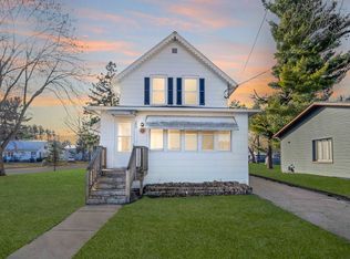 205 S Elizabeth St, Weyauwega, WI 54983