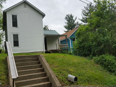 54 1st St, Athens, OH, 45701