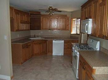 2nd image of 4850 Siesta Dr