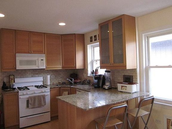 5th image of 2020 N 73rd Ave APT 2E