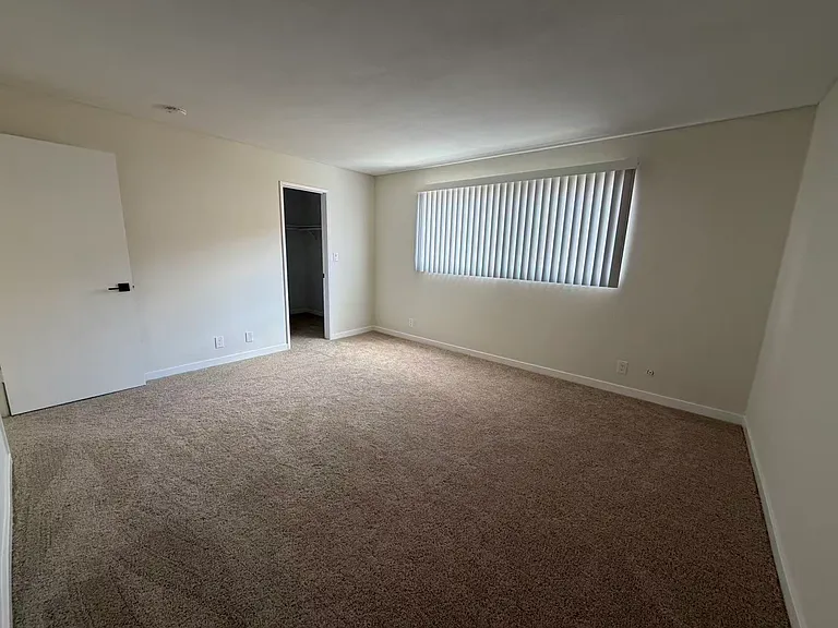 339 Sefton Ave #F — Photo 11