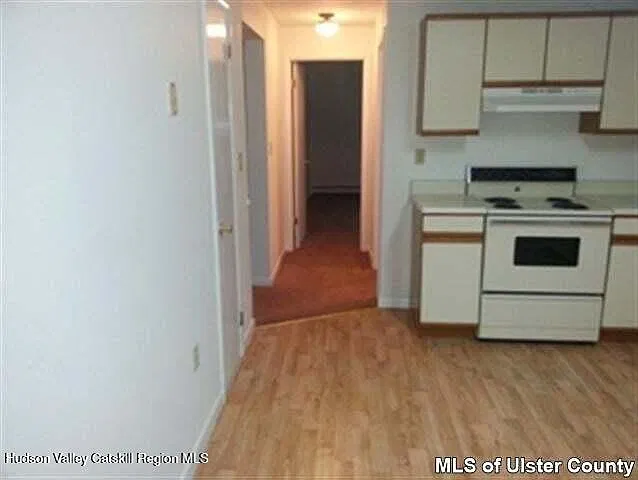 1 bed, 1.0 bath, 702 sqft, $1,650 — Photo 4