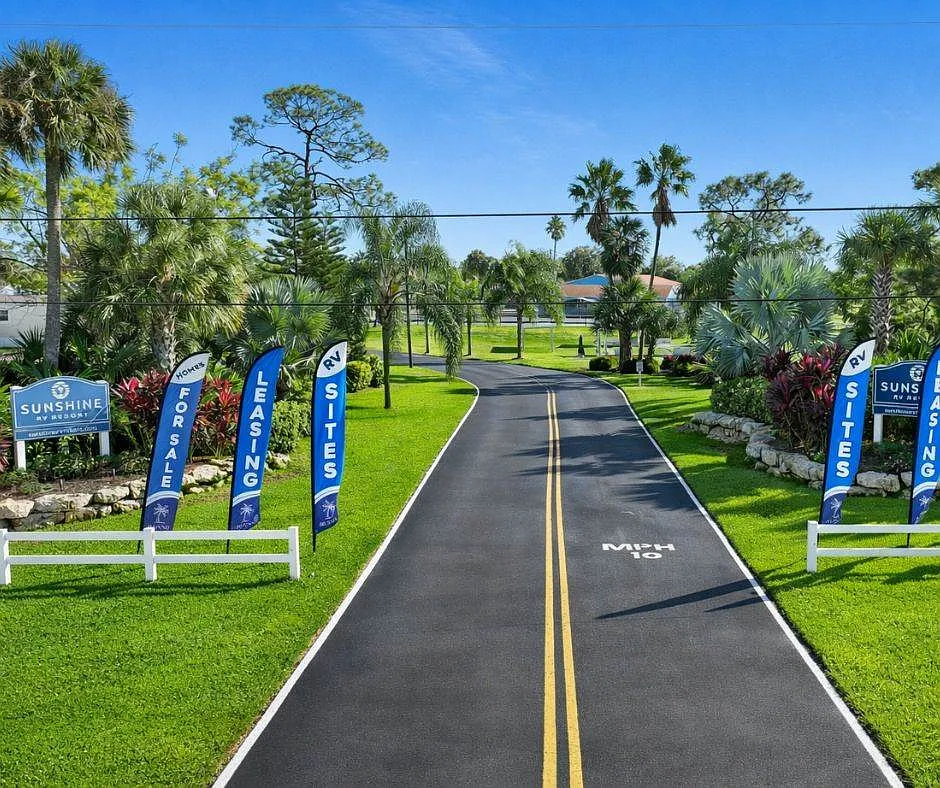 Sunshine MH & RV Resort — Photo 3