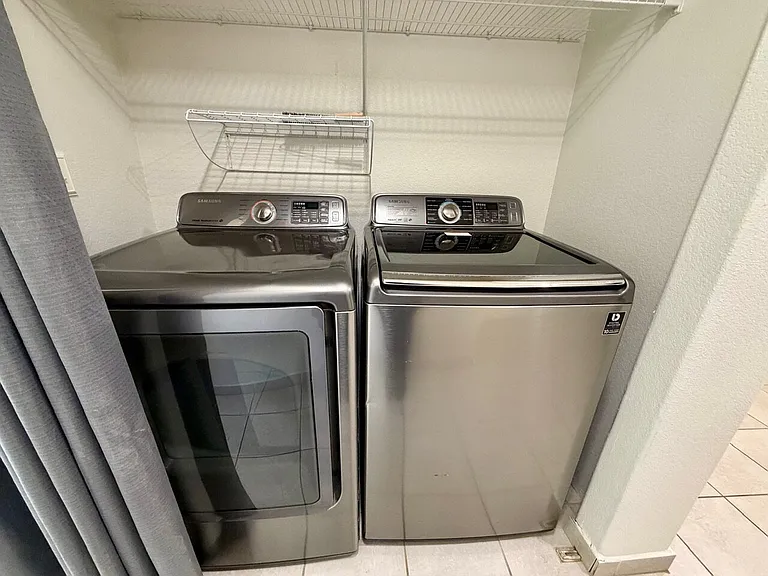 900 Heavenly Hills Ct #204 — Photo 32