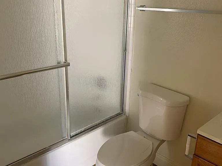 Claudina Apartments — Photo 16