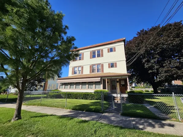 30 Bemis St, Chicopee, MA 01013