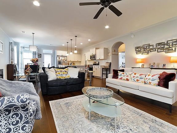 4th image of 1320 Bristol Park Pl