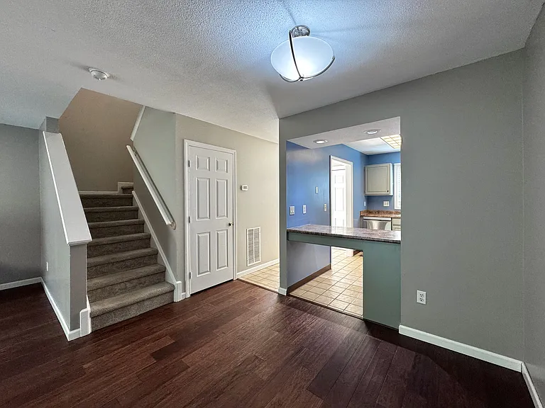 114 Oak Ridge Dr #114 — Photo 6