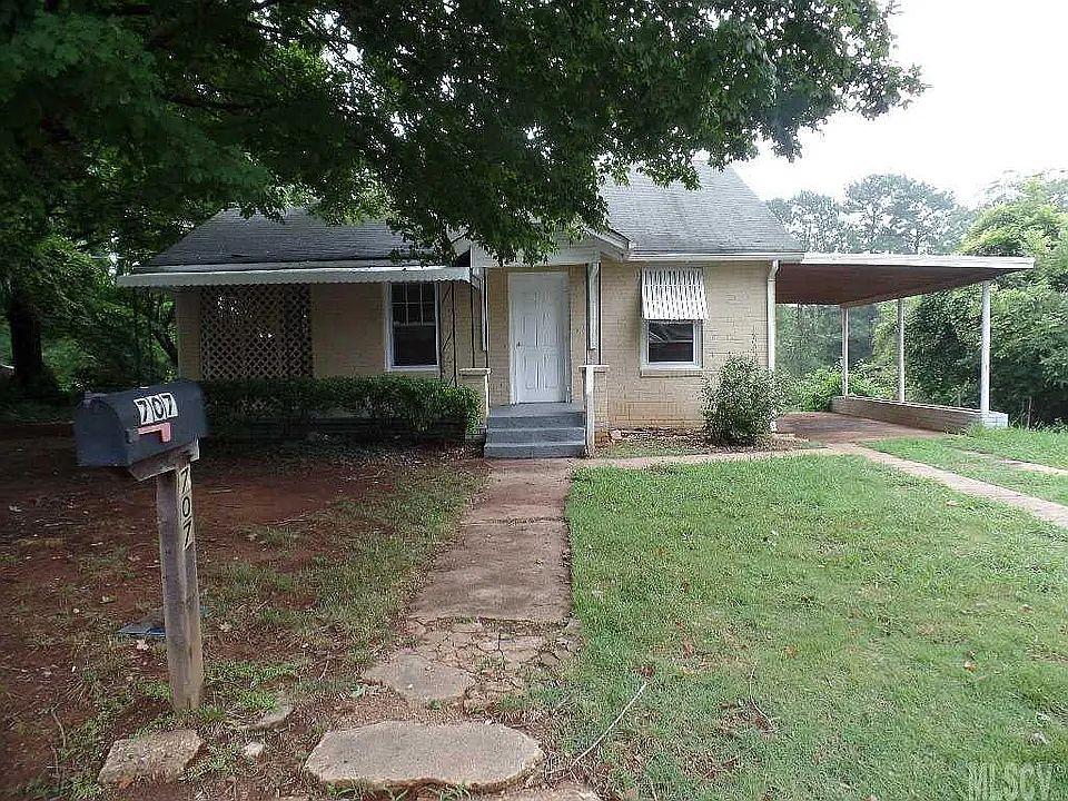 1st image of 707 N Davis Ave