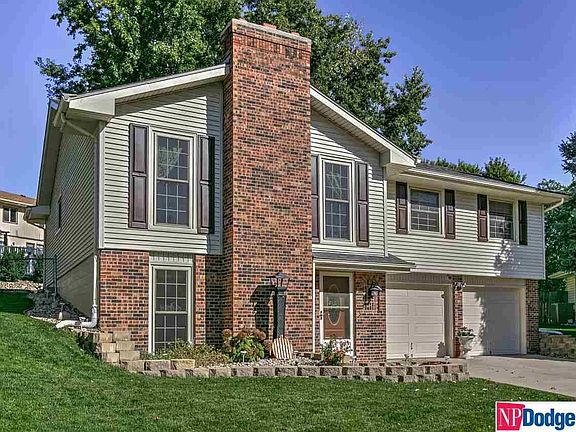 2nd image of 5625 N 116th Avenue Cir