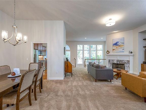 3rd image of 13312 Pennsylvania Ct