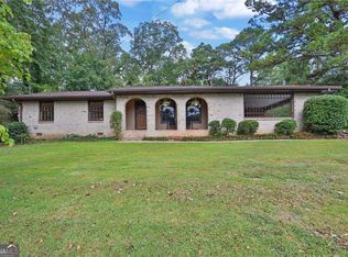 4847 Shadowwood Ct, Lilburn, GA 30047