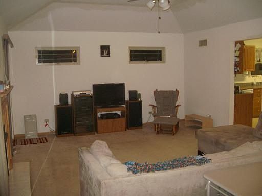 4th image of 1282 Glen Ave