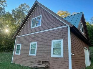 38 Kendall Rd, Strafford, VT 05072