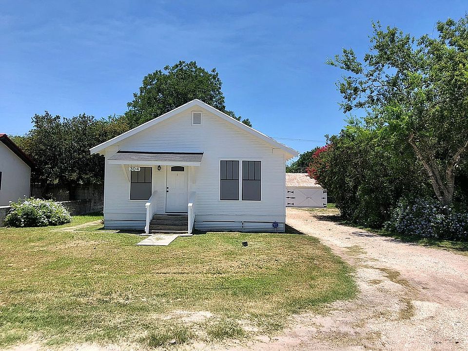 1st image of 304 N Eugenia St