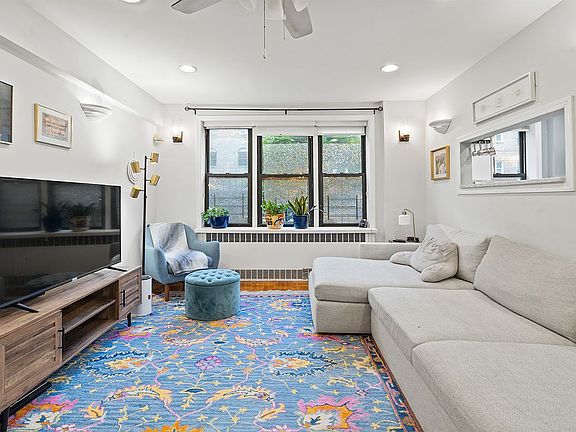 3rd image of 67-40 Yellowstone Blvd #2H