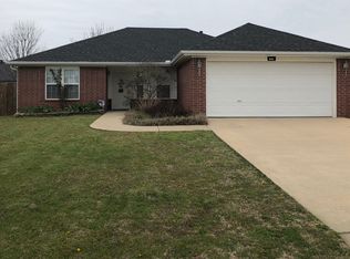 441 N Brookfield Dr, Centerton, AR 72719