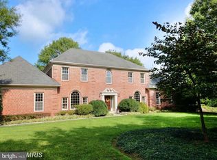 10506 Milkweed Dr, Great Falls, VA 22066
